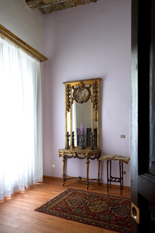 Apartament Domus Decumana Neapol Pokój zdjęcie